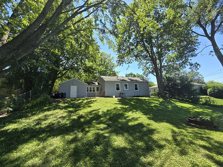 2812 Pelham Rd — Photo 7