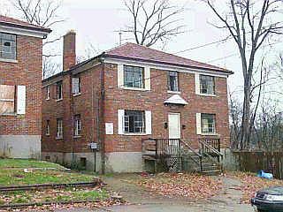 1st image of 3165 Bracken Woods Ln #L