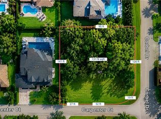 527 Carpenter Ct, Naples, FL 34110