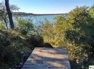 1385 Glenn Dr, Canyon Lake, TX 78133