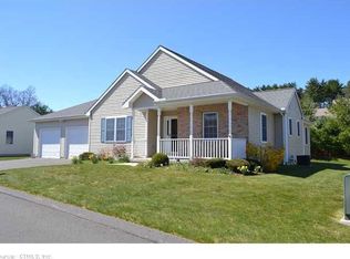 33 Quail Hollow Close, Vernon, CT 06066