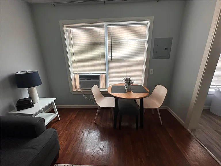 4302 Polk St #8 — Photo 3