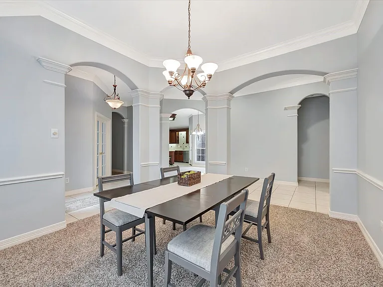 2421 Baycrest Dr — Photo 6