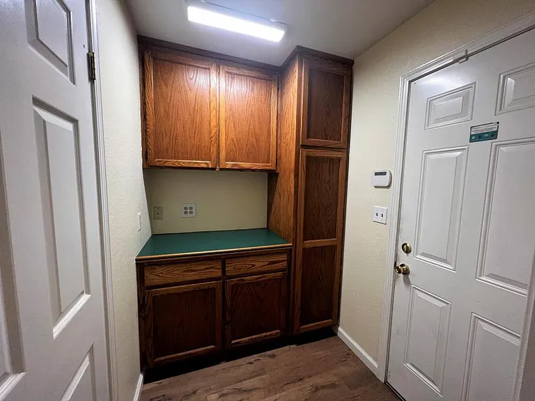 17800 Henry Rd — Photo 11