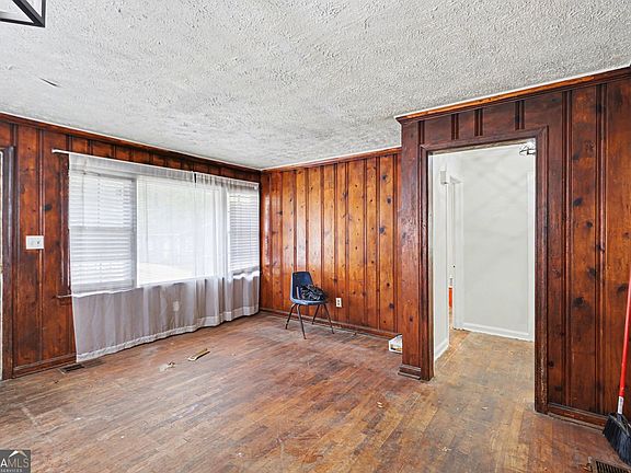 2nd image of 2293 Ewing St SW
