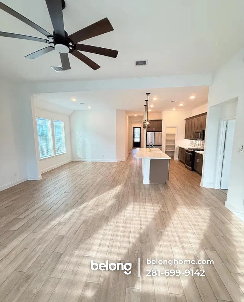 3 bed, 2.0 bath, 1730 sqft, $2,655 — Photo 2