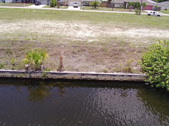 2nd image of 1020 SE 13th Ave