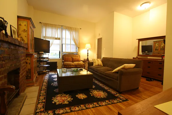 Rented by Compass | media 17