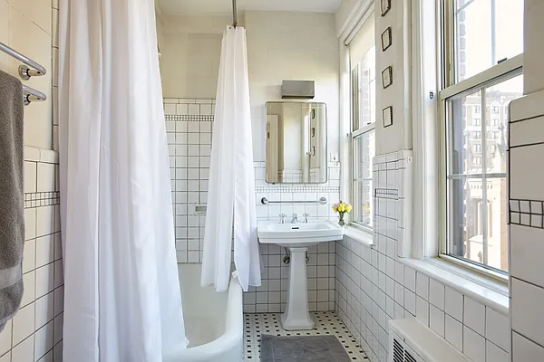 Sold by Compass | media 17