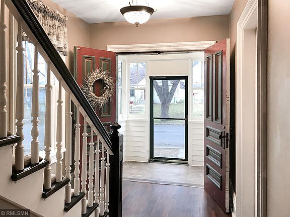 4th image of 1690 4th St E