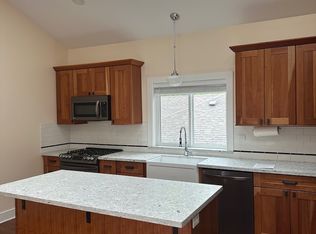 1907 SE Main St, Portland, OR 97214