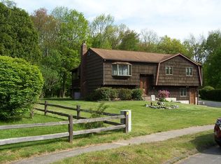 141 Fern Dr, Plantsville, CT 06479