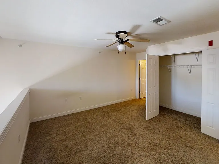 Delafield Woods Apartments — Photo 19
