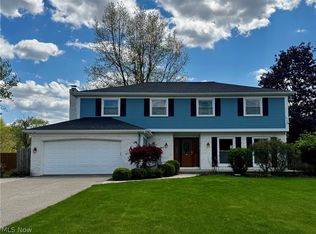 17051 Hunting Meadows Dr, Strongsville, OH 44136