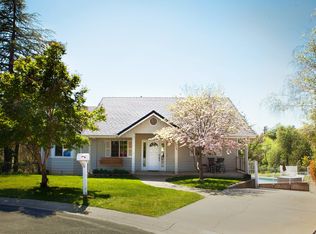 3335 Scenic Dr, Redding, CA