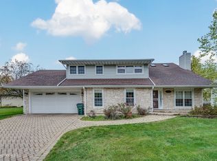 4415 Capstan Dr, Hoffman Estates, IL 60192