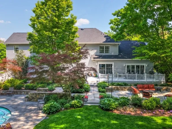 33 Saint Nickolas Way, Bernards Twp., NJ 07920