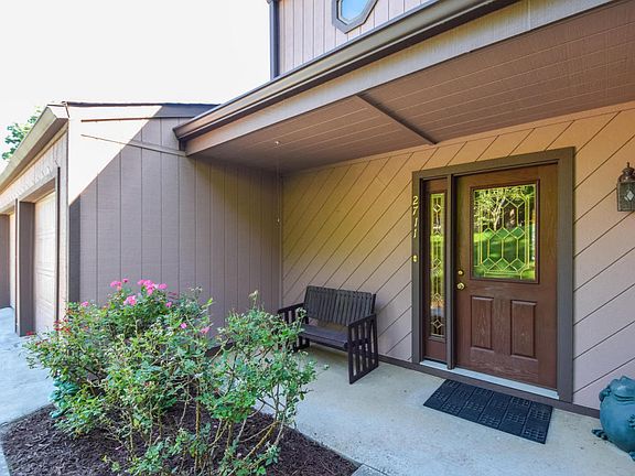 2nd image of 2711 Mallard Dr