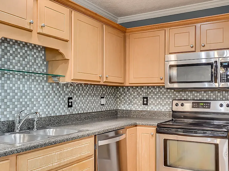 223 Old Berzelia Rd — Photo 29