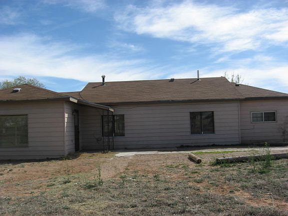 4th image of 1402 E Heman Ave