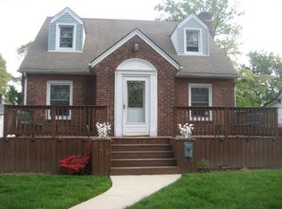 446 Linden St, West Hempstead, NY 11552