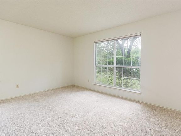 5th image of 13328 Tamayo Dr