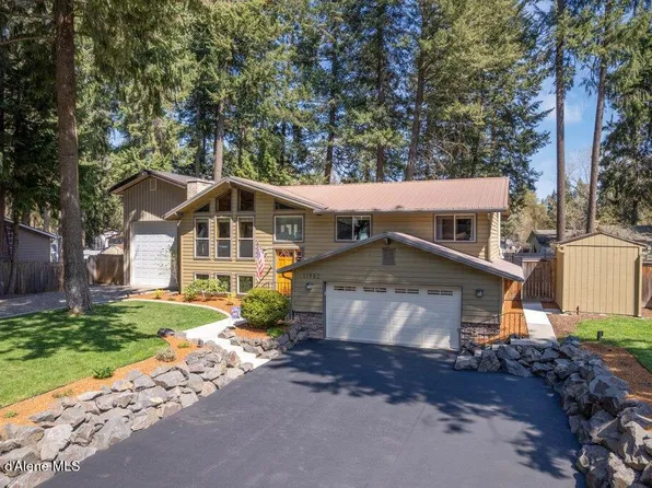 11982 N Emerald Dr, Hayden Lake, ID 83835