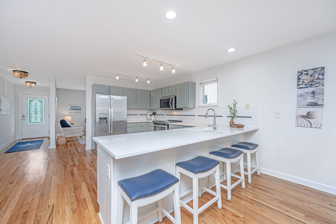 next background image