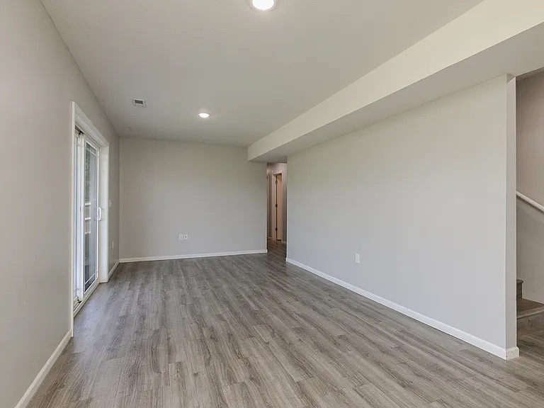 106 Whispering Meadows Pkwy — Photo 33