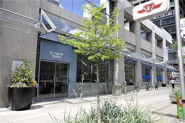 2nd image of 426 University Ave #2102