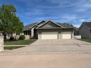 1109 Forest Ct, McPherson, KS 67460