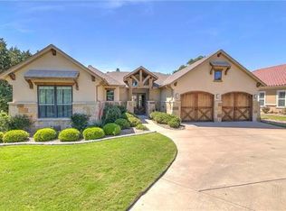 715 Grandview Dr, Granbury, TX 76049