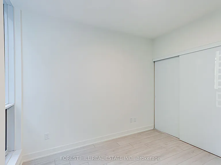 15 Mercer St S #807 — Photo 14