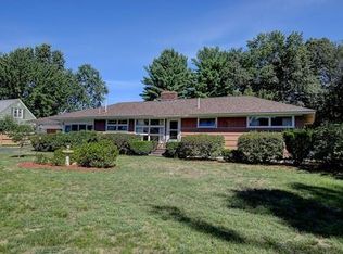 266 Pawtucket Blvd, Tyngsboro, MA 01879