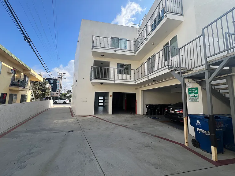 3317 Bagley Ave #1 — Photo 35