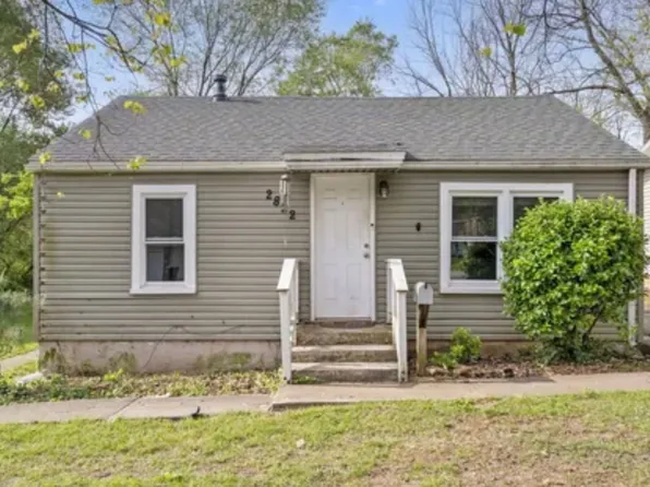 2822 W College St, Springfield, MO 65802
