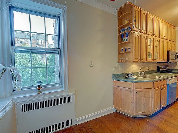 4th image of 7712 35th Ave APT B37