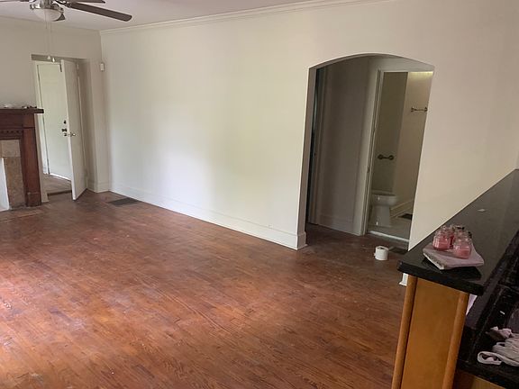 2nd image of 2617 Joyce Ave