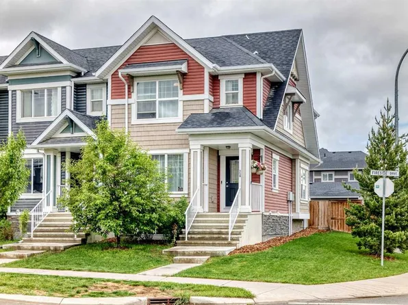 258 SW Fireside Dr, Cochrane, AB T4C 2L6