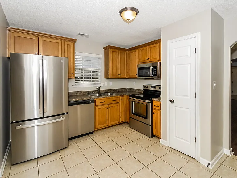 7317 Green Ash Dr — Photo 6