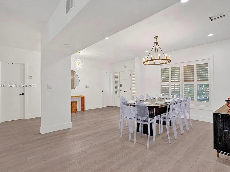 5440 NE 22nd Ave — Photo 45