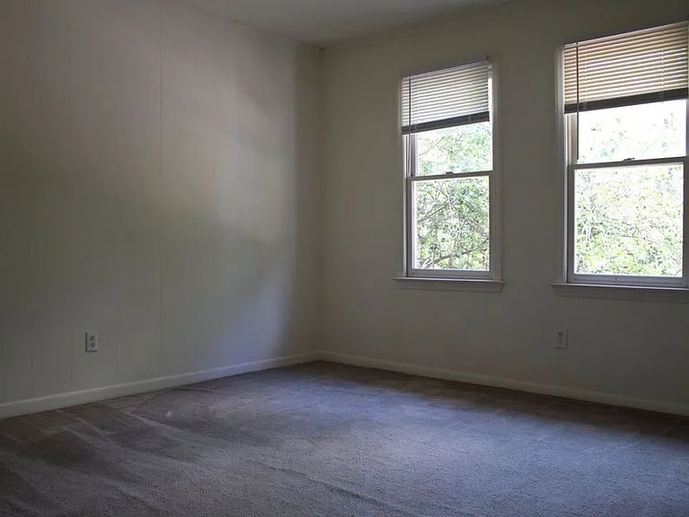 503 N. Greensboro — Photo 11