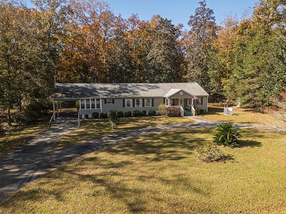 1st image of 875 Crawford Dr
