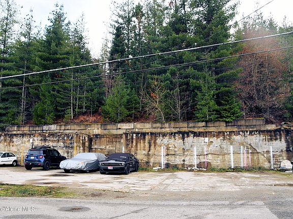 2nd image of 212 Ohio Ave