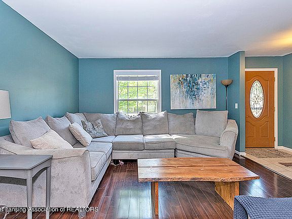 3rd image of 6294 Gossard Ave