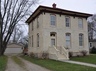 211 E Main St, Eagle, WI 53119