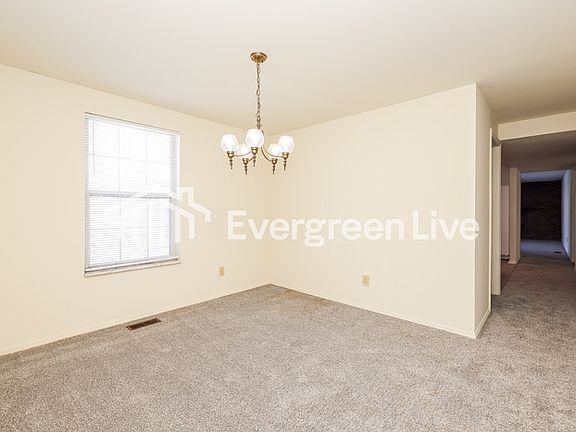 5th image of 6125 Honeygate Dr