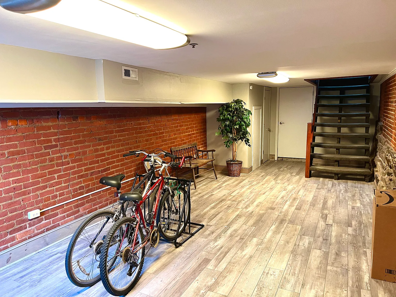 1206 Main Street — Photo 4