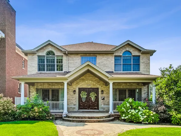 5698 N New Hampshire Ave, Chicago, IL 60631