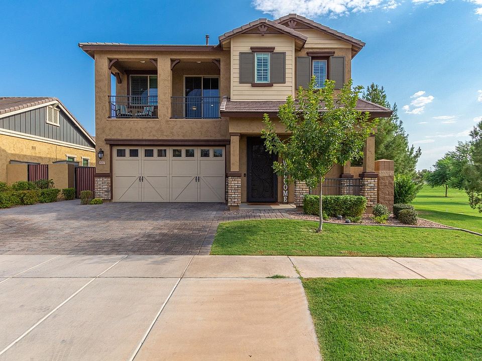1st image of 3017 E Arabian Dr